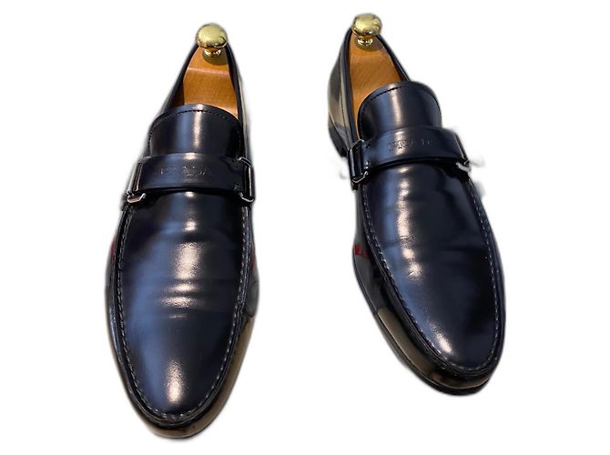 Mocassins Prada en cuir noir 