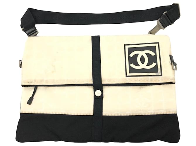 Linha Sport da Chanel Bege Lona  ref.1431167