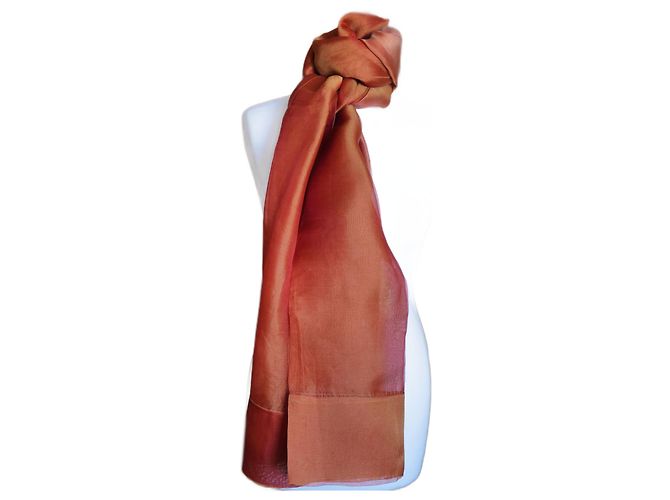 Autre Marque Xale Yokana de seda laranja