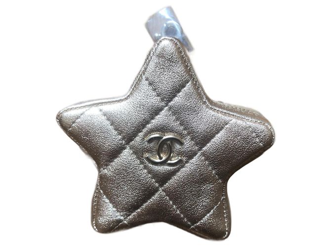 Chanel Regali VIP D'oro Pelle
