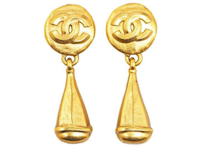 Boucles d'oreilles vintage Chanel Coco Mark plaquées or en très bon état Métal Doré  ref.1432575