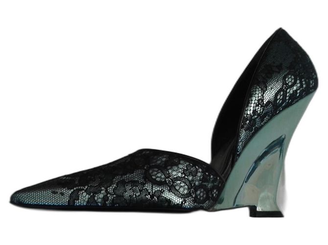 Décolleté Yves Saint Laurent in Pizzo Nero e Blu Chiaro