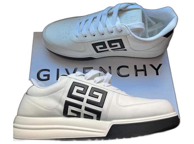 Givenchy baskets G4 Cuir Blanc  ref.1434458