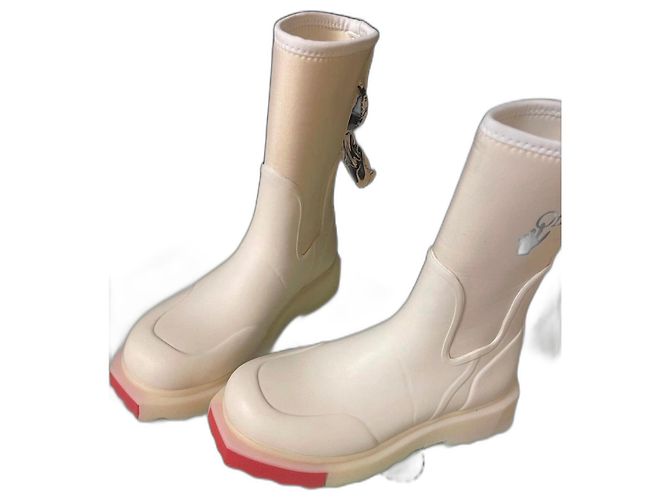Off white rubber boots Cream
