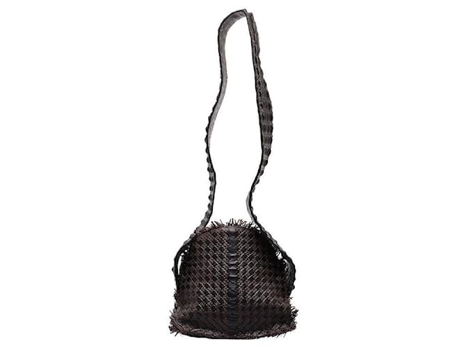 Sac à épaule en cuir crocodile Intrecciato clouté de Bottega Veneta en très bon état Noir  ref.1436615