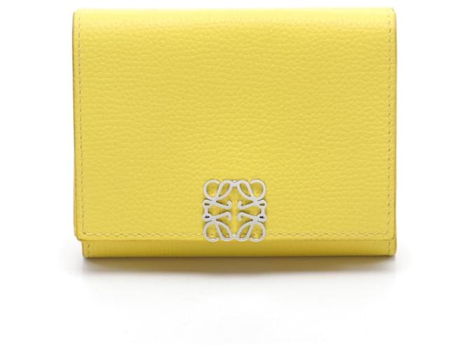 Portefeuille en cuir Loewe Anagram Trifold Portefeuille court en cuir C821TR2X02 en très bon état Jaune  ref.1436928