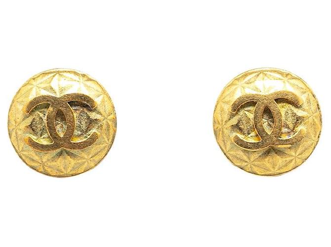 Boucles d'oreilles vintage Chanel Coco Mark plaquées or en très bon état Métal Doré  ref.1437431