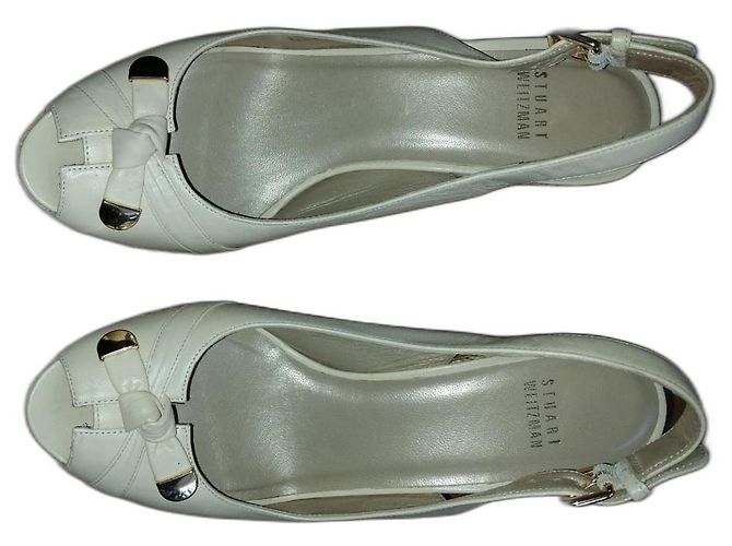 Stuart Weitzman Sandals Beige Leather Size 7.5 US