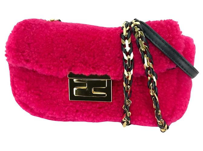 Fendi Baguette Pink Fur  ref.1441031
