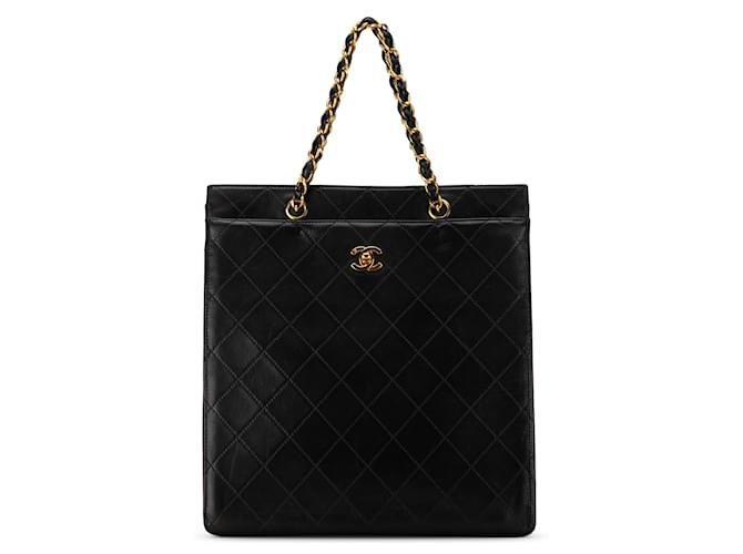 Sac cabas en cuir d'agneau matelassé noir CC de Chanel  ref.1442788