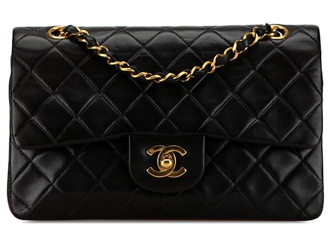 Borsa a spalla Chanel Medium Classic in pelle di agnello nera con doppio flap Nero  ref.1443312