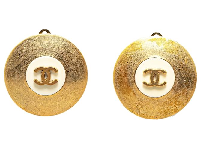 Gold Chanel Gold Plated CC Clip On Earrings Golden Gold-plated  ref.1443382