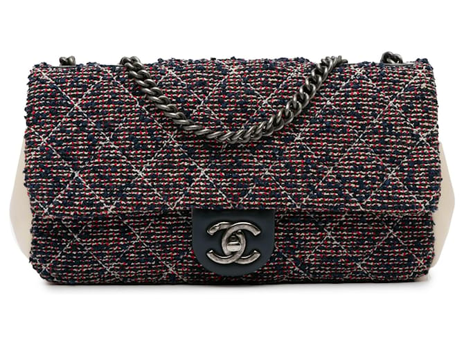 Blaues Chanel Medium Tweed Umhängetasche mit einfacher Klappe Leder  ref.1443714