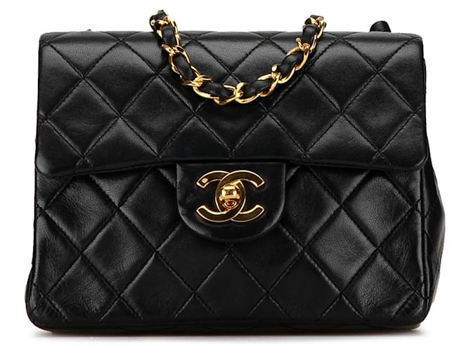 Bolsa transversal Chanel Mini Square Classic em couro de cordeiro preto com aba única  ref.1443814