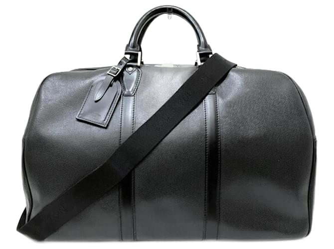 Bolso de Hombro Boston Kendall PM M30122 en Taiga Louis Vuitton Negro Cuero  ref.1446453