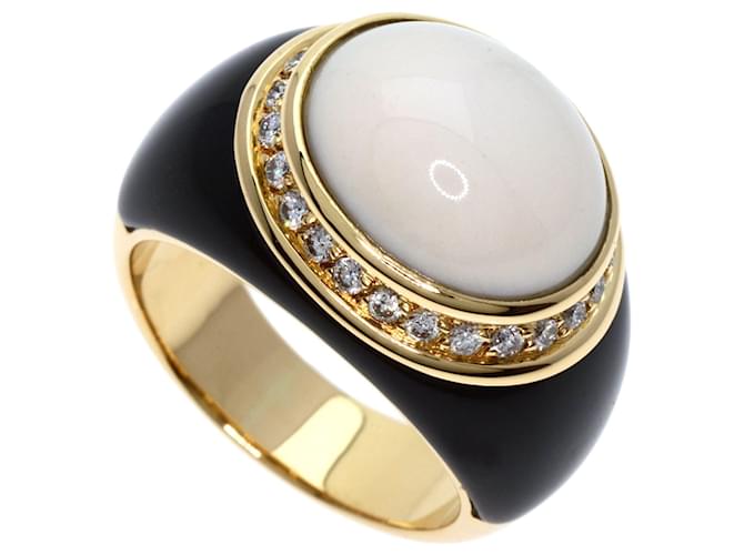 Timeless Chanel 18K Yellow Gold White Chalcedony Onyx Diamond Band Ring for Women  ref.1446790