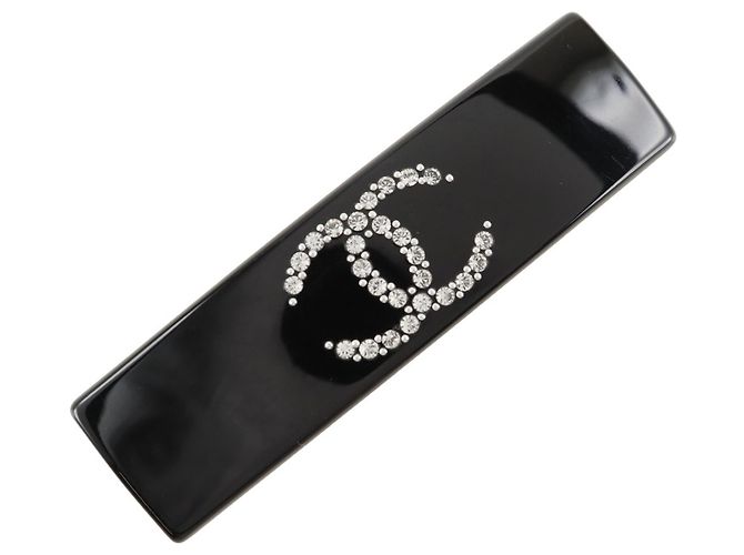 Timeless Grampo Chanel Coco Mark em preto com strass