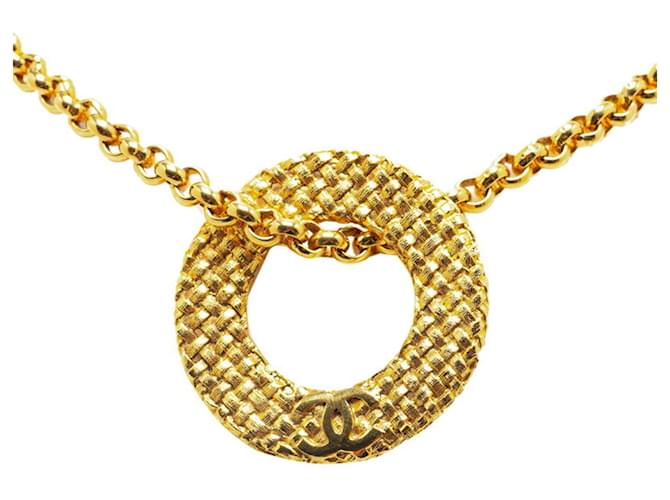 Classique Collier pendentif en cercle avec chaîne Coco Mark de Chanel en finition dorée Plaqué or  ref.1447499