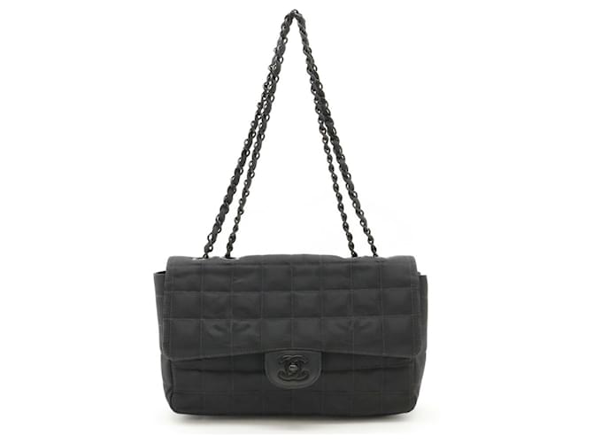 Timeless Chanel New Travel Line Shoulder Bag in Black Nylon and Leather  ref.1447532