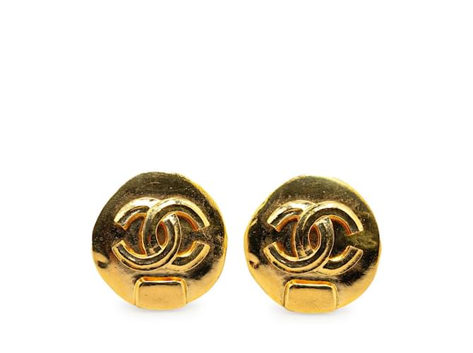 Boucles d'oreilles clips en or vintage Chanel Doré  ref.1452846