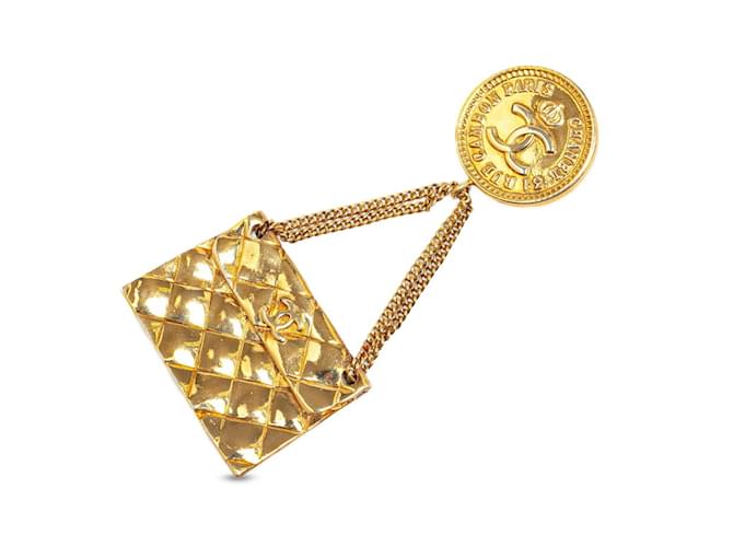 Broche Swing Coco Mark Matelassé de Chanel Doré  ref.1452847