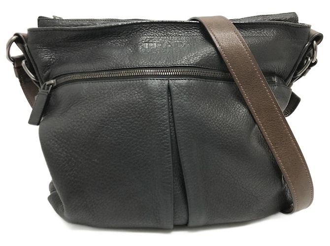 Bolsa de ombro de couro preto Prada VA0802