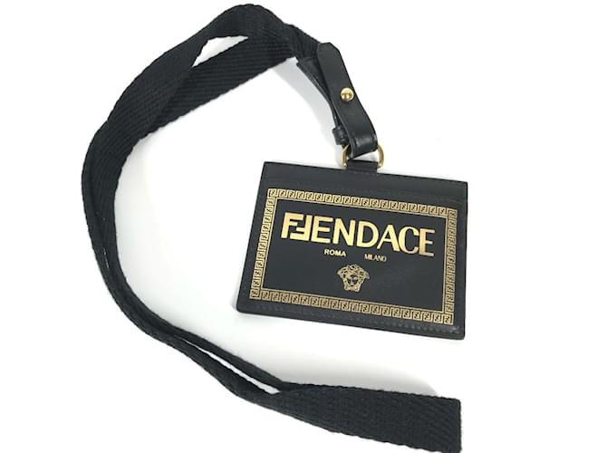 Porte-cartes ID de collaboration Versace FENDI Cuir Noir  ref.1454362