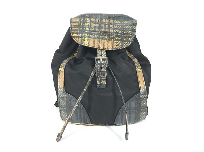 Mochila con logo triangular de Prada Negro