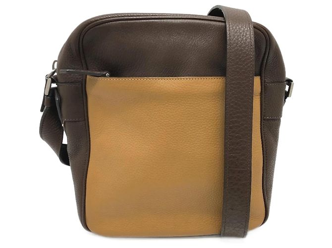 Bolsa de ombro de couro marrom Prada