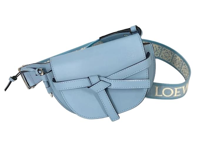 Loewe A650N46X13 Crossbody Pochette Bag Blue Leather  ref.1456505