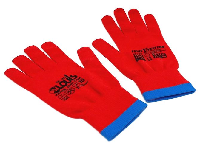 Louis Vuitton Red Warm Gloves