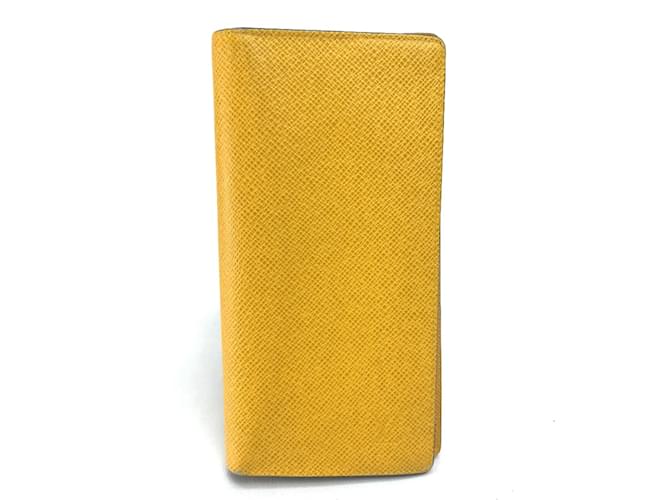 Louis Vuitton Taiga Long Wallet in Jaune Yellow Leather  ref.1456938