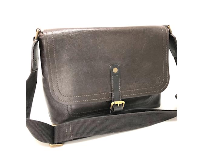 Louis Vuitton M92994 Utah Shoulder Bag Brown Leather  ref.1457079