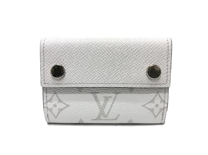 Louis Vuitton Taigarama Monogram Wallet White  ref.1457363