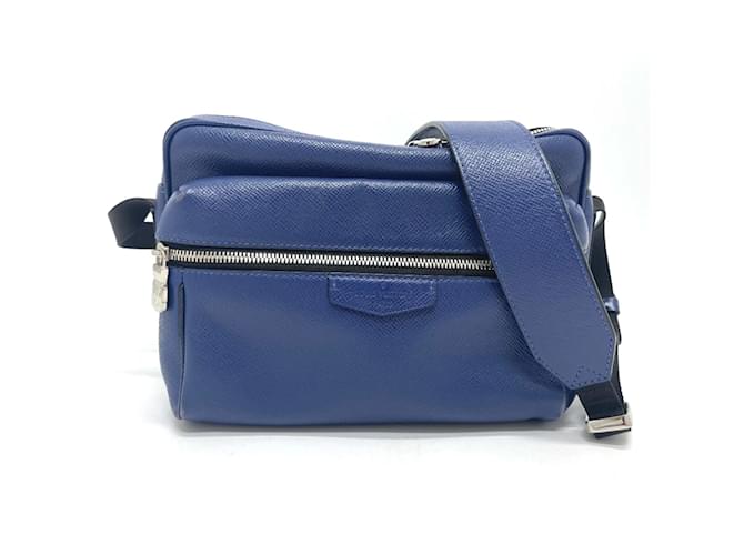 Louis Vuitton M33437 Taiga Messenger Shoulder Bag Blue Leather  ref.1457555