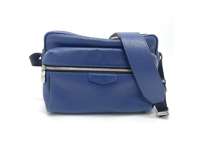 Taiga Messenger Schultertasche M33437 von Louis Vuitton Blau