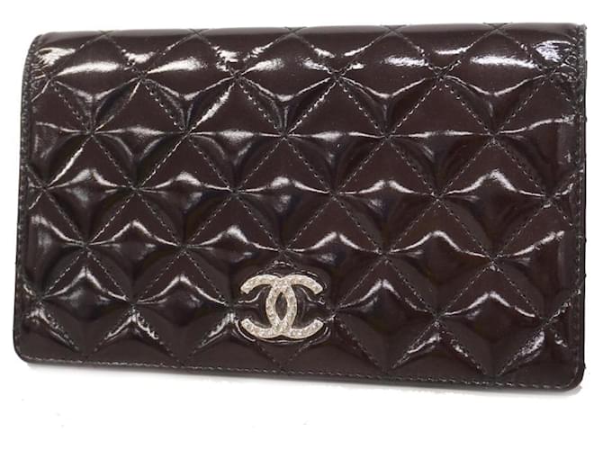 Chanel Long Wallet in Black Patent Leather  ref.1459320