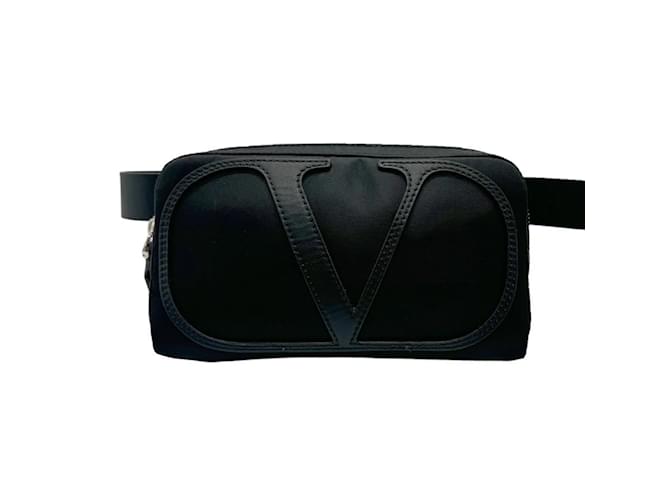 Valentino Garavani Black Nylon Fanny Pack  ref.1462735