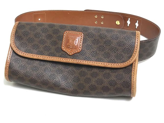 Céline Bolsa de cintura Celine 2WAY em marrom