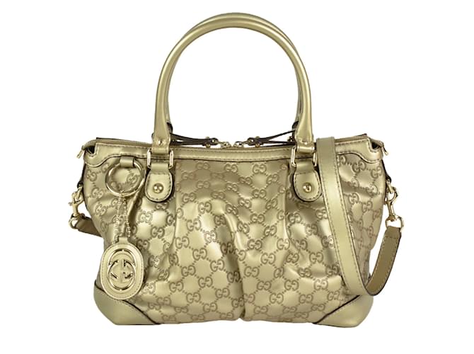 Sac tote Gucci Sukey en or métallisé Cuir Doré  ref.1464388