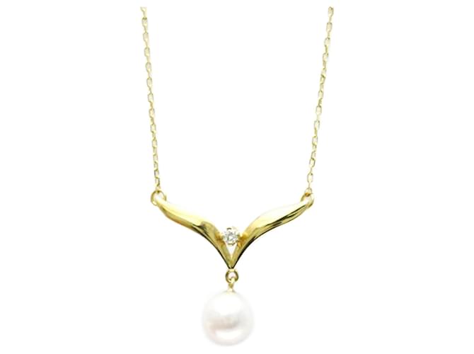 Mikimoto 18K Gold Pearl Pendant Necklace Golden Yellow gold  ref.1464525