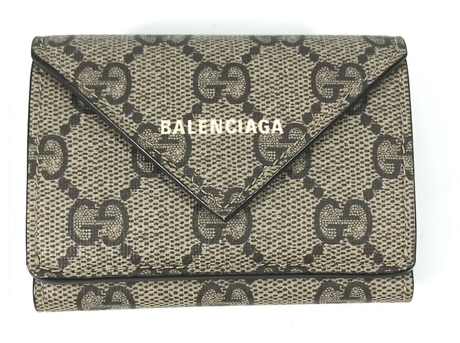 Billetera Trifold Gucci Beige