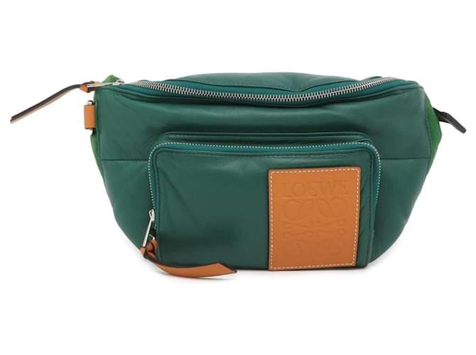 Borsa Loewe Body in pelle imbottita 335.73.W75 Verde Nylon  ref.1466643