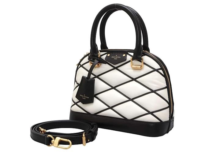 Bolsa Alma BB em couro de cordeiro Louis Vuitton Preto Branco  ref.1466934