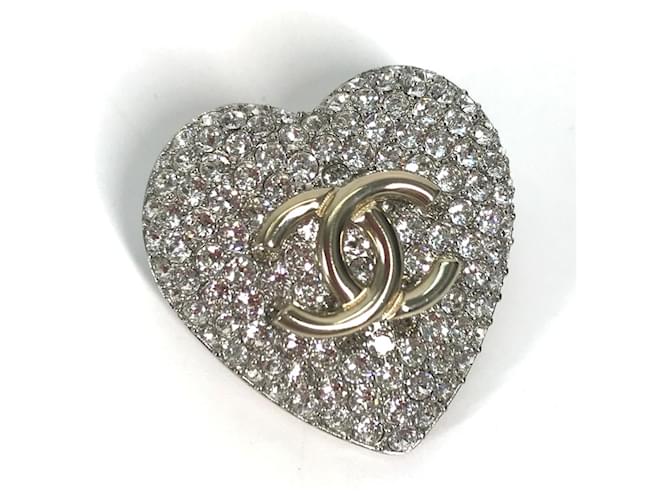 Broche en forma de corazón con strass Chanel 20S Plata  ref.1467077