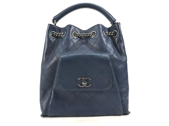 Borsa a spalla in pelle blu Chanel