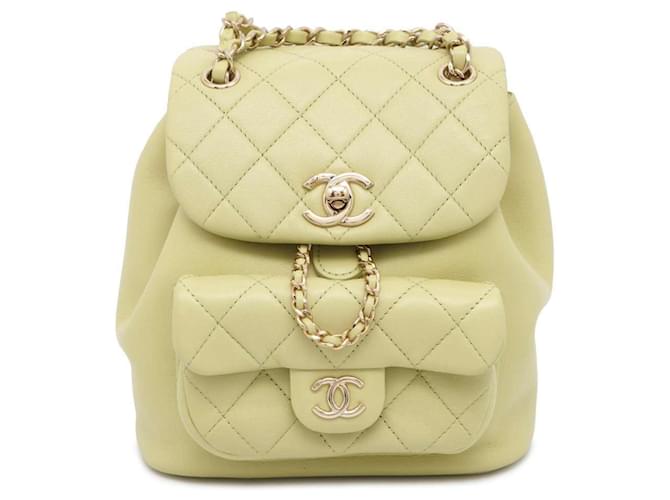 Sac à dos en cuir d'agneau Matelassé Coco Mark de Chanel Vert clair  ref.1468153