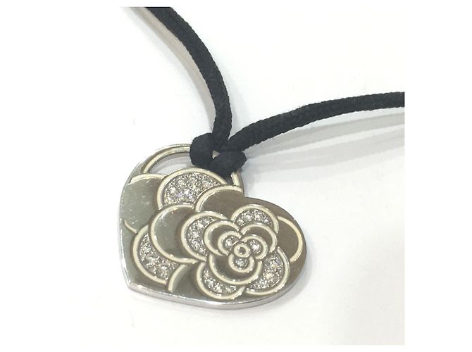 Collar Choker Camelia de Chanel Plata