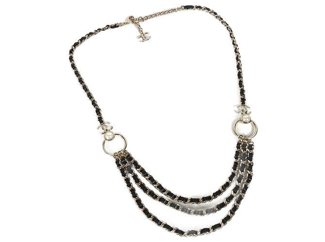 Timeless Cinturón de perlas falsas de 3 cadenas Chanel B22C Negro