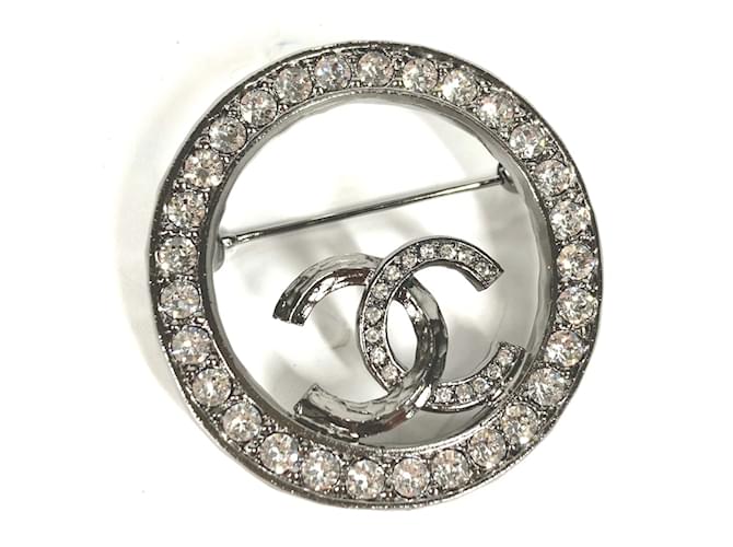 Broche en argent Chanel 21K Argenté  ref.1468597